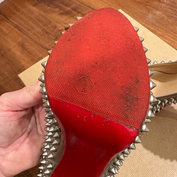 Christian louboutin lady peep Nude/Gold spiked platform pumps - Picture 3 of 5
